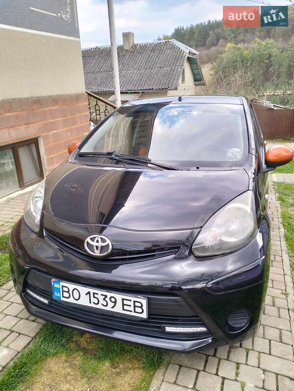 Хетчбек Toyota Aygo 2012 в Тернополі