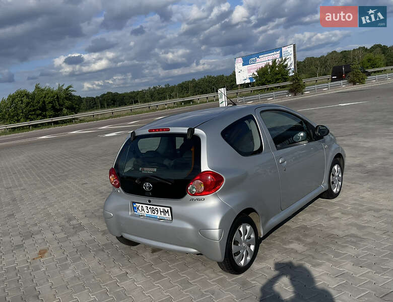 Хетчбек Toyota Aygo 2008 в Києві