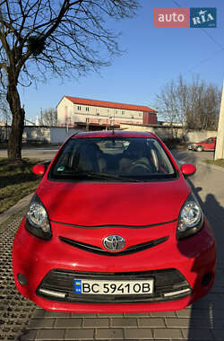 Хетчбек Toyota Aygo 2012 в Львові