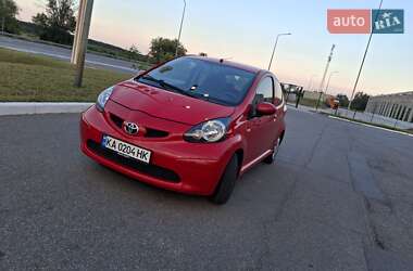 Хэтчбек Toyota Aygo 2007 в 