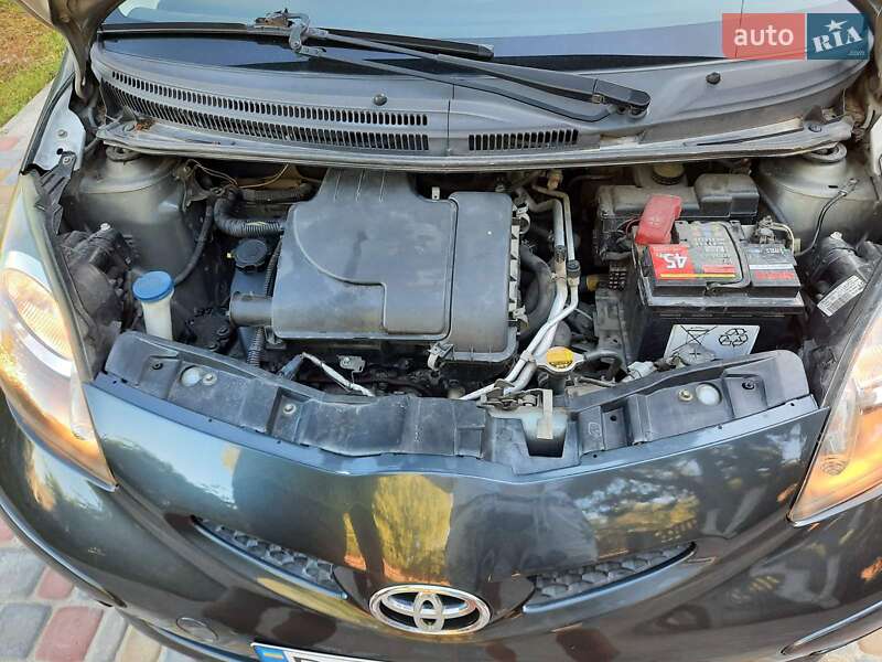 Хэтчбек Toyota Aygo 2006 в Ровно