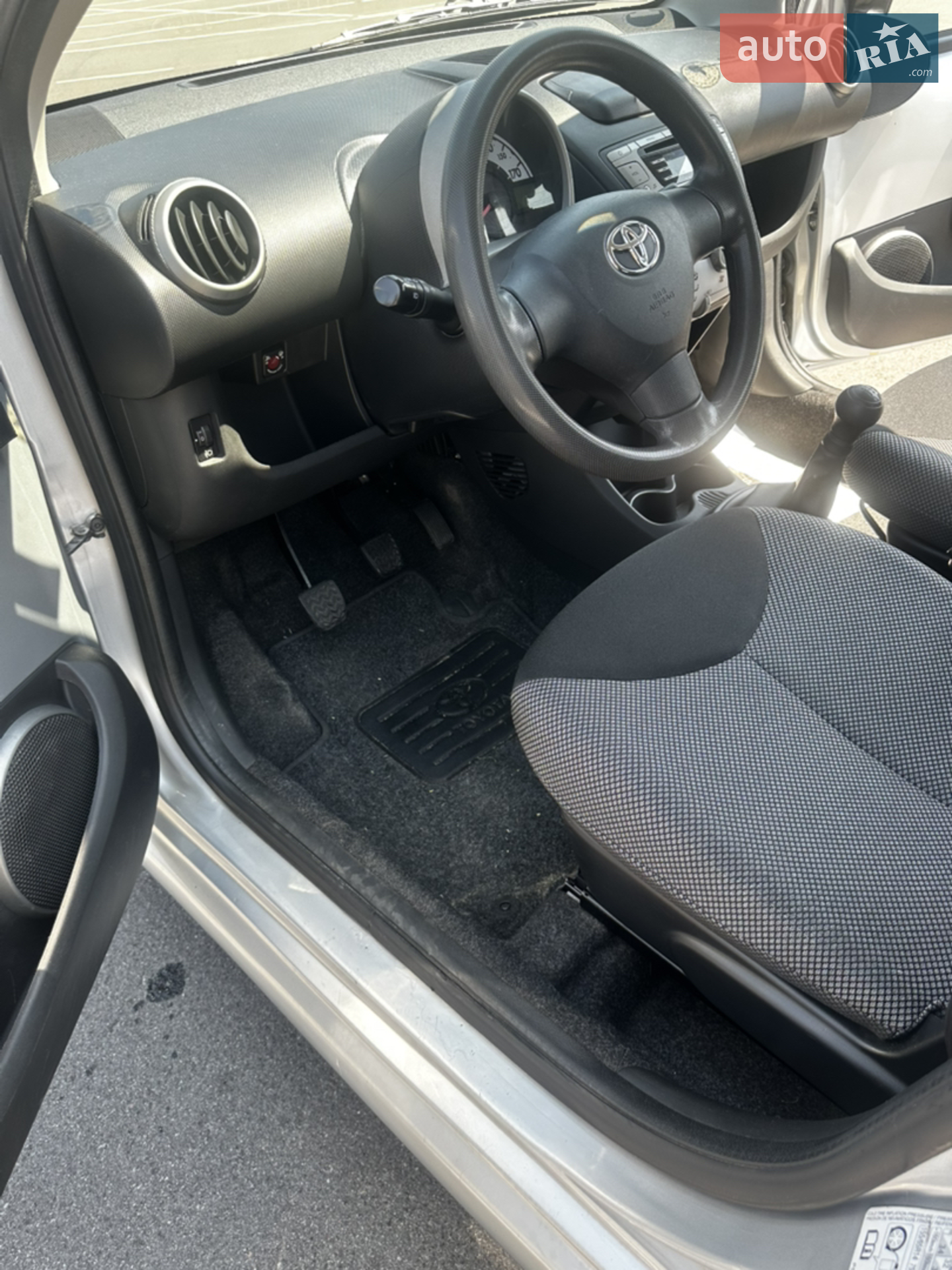 2014 Toyota Aygo - мініатюра 2