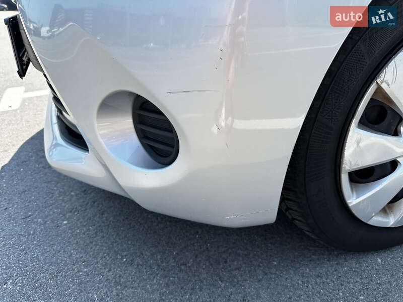 Хетчбек Toyota Aygo 2014 в Києві