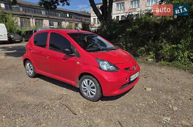 Хетчбек Toyota Aygo 2007 в Чернівцях