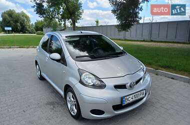 Хэтчбек Toyota Aygo 2010 в Львове