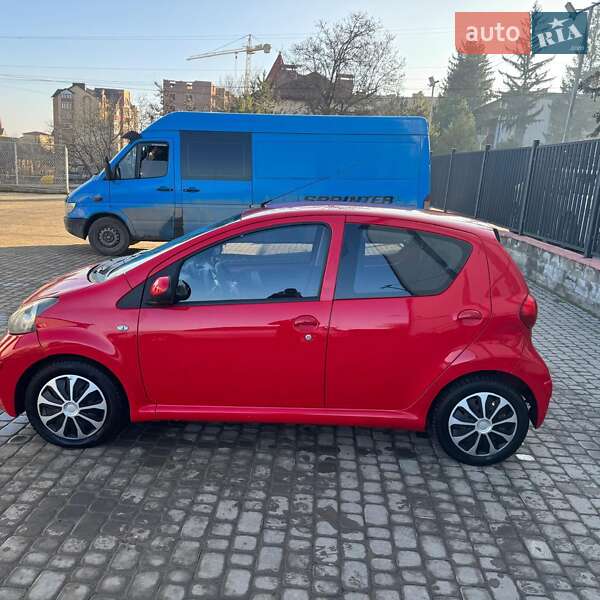 Хетчбек Toyota Aygo 2006 в Чорткові