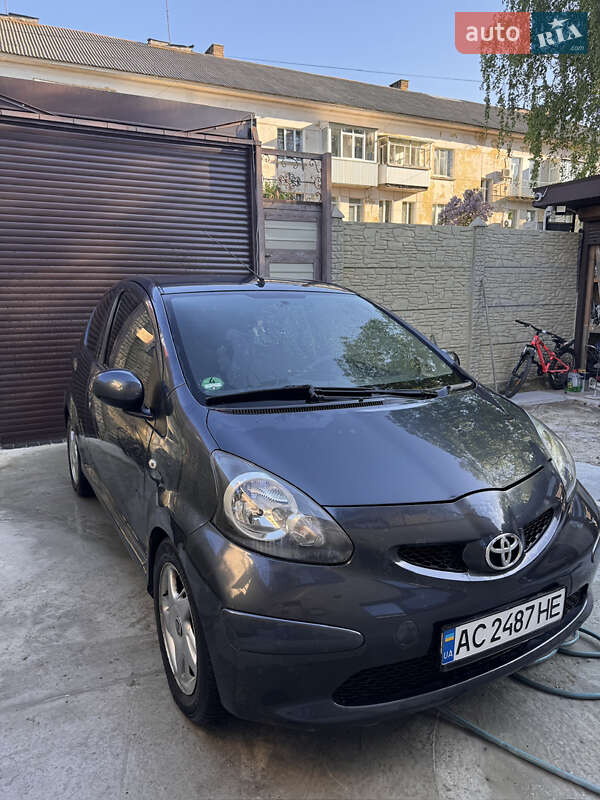 Хэтчбек Toyota Aygo 2007 в Луцке фото 6 Хэтчбек Toyota Aygo 2007 в Луцке