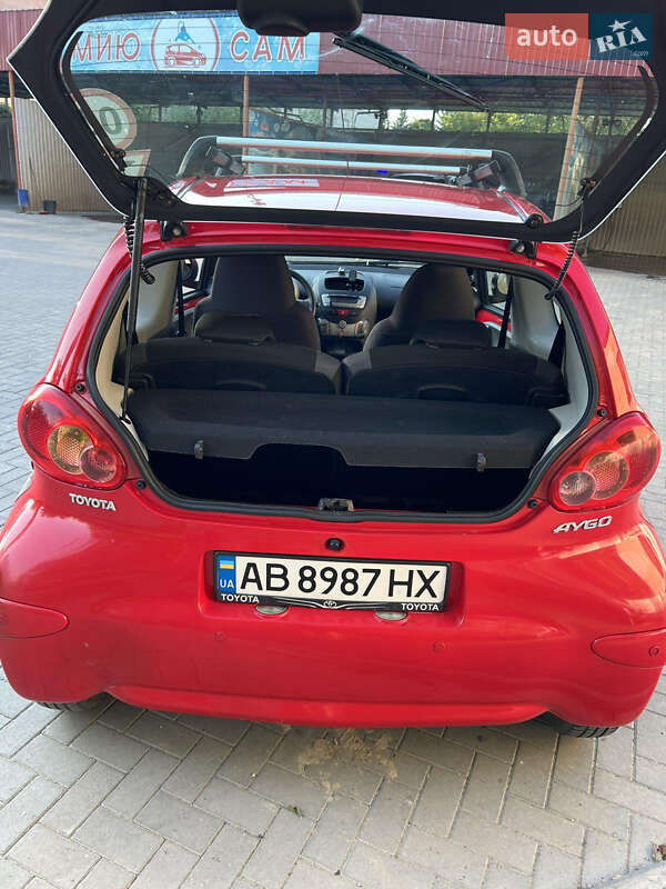 Хетчбек Toyota Aygo 2006 в Вінниці