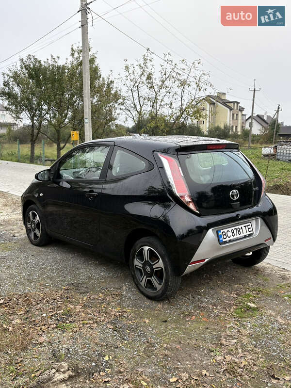 Хэтчбек Toyota Aygo 2014 в Львове