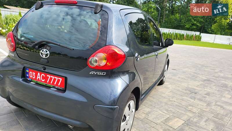 Хэтчбек Toyota Aygo 2007 в Луцке