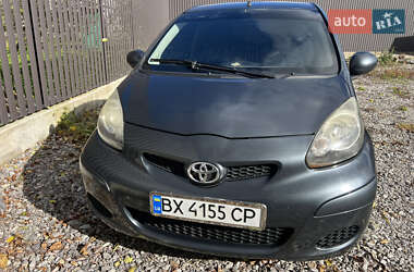 Хэтчбек Toyota Aygo 2010 в Новоднестровске Хэтчбек Toyota Aygo 2010 в Новоднестровске