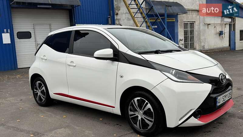 Хэтчбек Toyota Aygo 2017 в Сумах фото Хэтчбек Toyota Aygo 2017 в Сумах