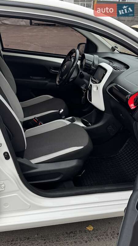 Хэтчбек Toyota Aygo 2017 в Сумах фото 4 Хэтчбек Toyota Aygo 2017 в Сумах