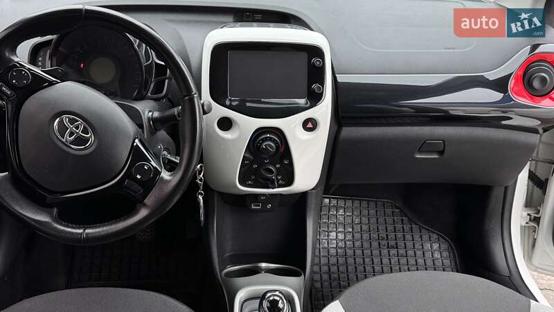 Хэтчбек Toyota Aygo 2017 в Сумах фото 7 Хэтчбек Toyota Aygo 2017 в Сумах