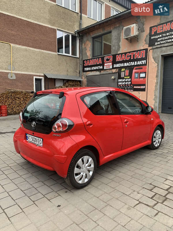Хэтчбек Toyota Aygo 2013 в Ивано-Франковске фото 12 Хэтчбек Toyota Aygo 2013 в Ивано-Франковске