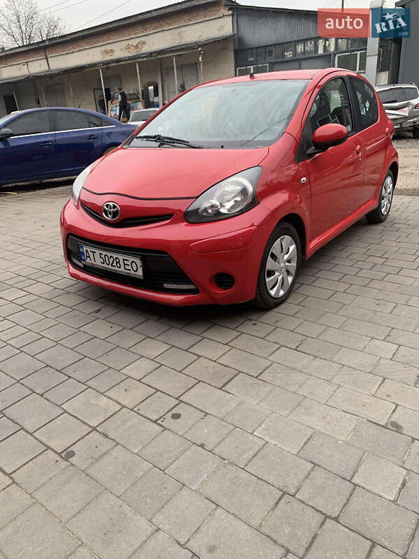 Хэтчбек Toyota Aygo 2013 в Ивано-Франковске фото 17 Хэтчбек Toyota Aygo 2013 в Ивано-Франковске
