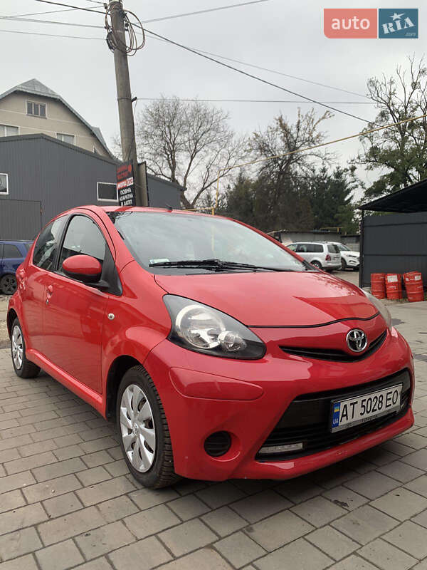 Хэтчбек Toyota Aygo 2013 в Ивано-Франковске фото 4 Хэтчбек Toyota Aygo 2013 в Ивано-Франковске