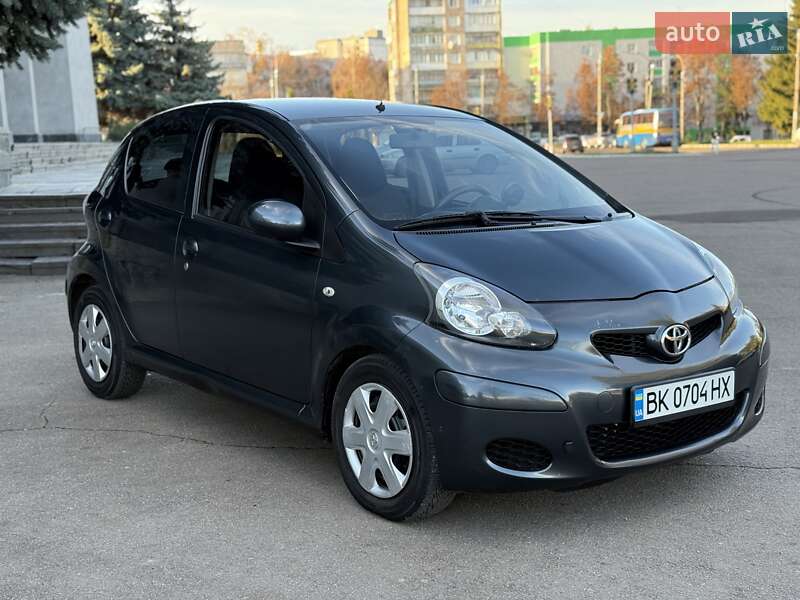 Хетчбек Toyota Aygo 2009 в Рівному