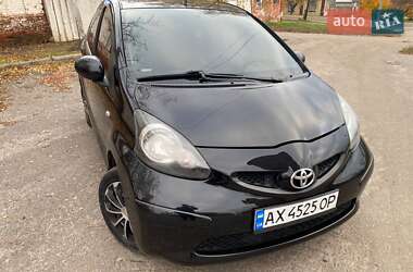 Хэтчбек Toyota Aygo 2008 в Краснограде