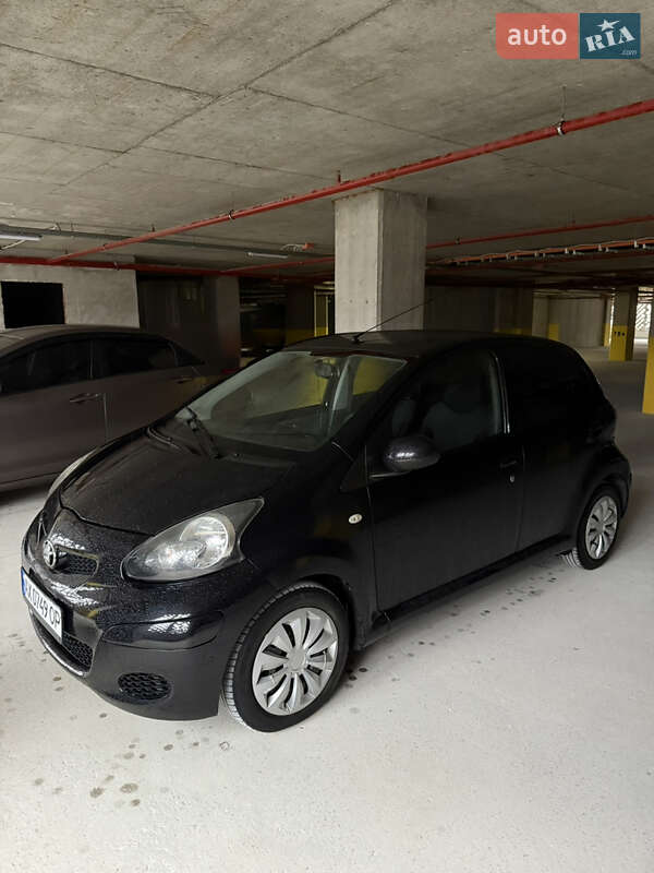 Хэтчбек Toyota Aygo 2010 в Харькове фото 9 Хэтчбек Toyota Aygo 2010 в Харькове