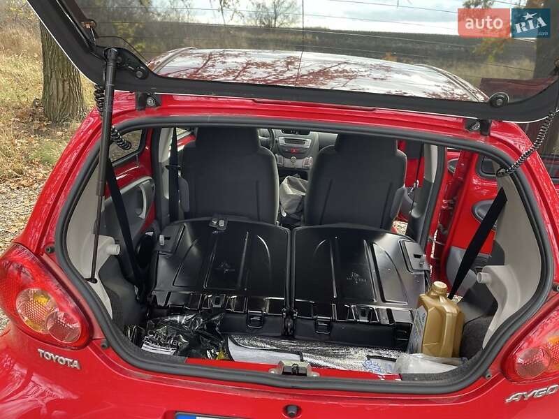 Хетчбек Toyota Aygo 2006 в Запоріжжі