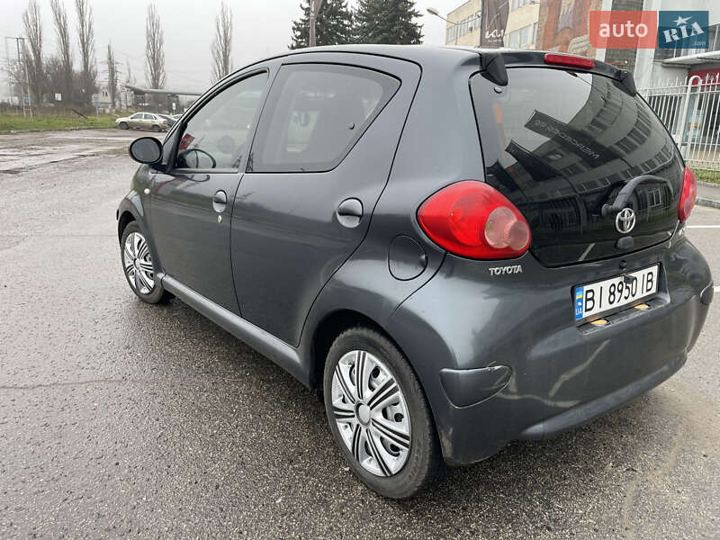 Хетчбек Toyota Aygo 2008 в Харкові