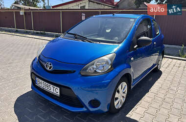 Хэтчбек Toyota Aygo 2012 в Одессе