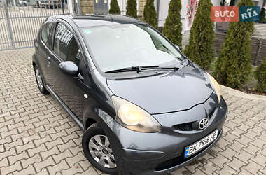 Хетчбек Toyota Aygo 2008 в Здолбуніві