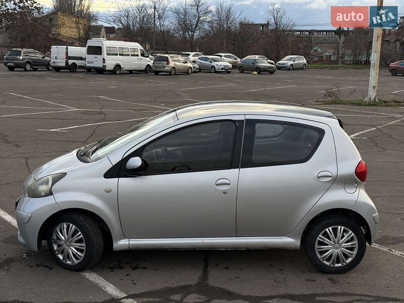 Хетчбек Toyota Aygo 2006 в Одесі