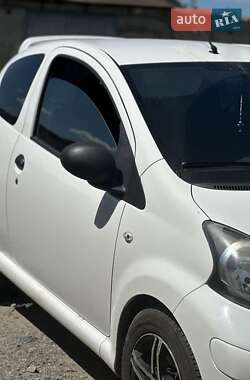 Хетчбек Toyota Aygo 2009 в Житомирі