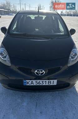 Хэтчбек Toyota Aygo 2008 в Киеве