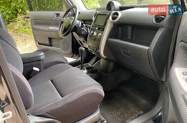 Минивэн Toyota bB 2005 в 