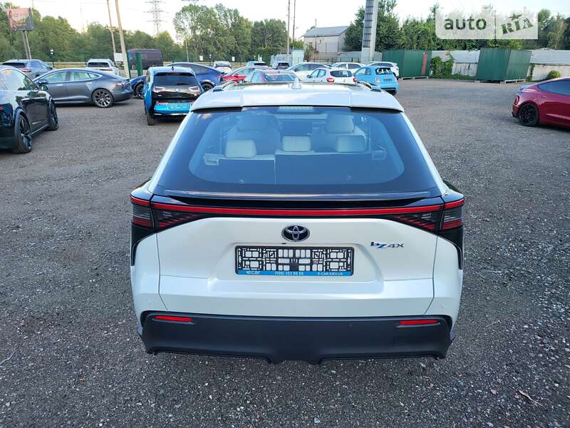 Позашляховик / Кросовер Toyota bZ4X 2023 в Києві