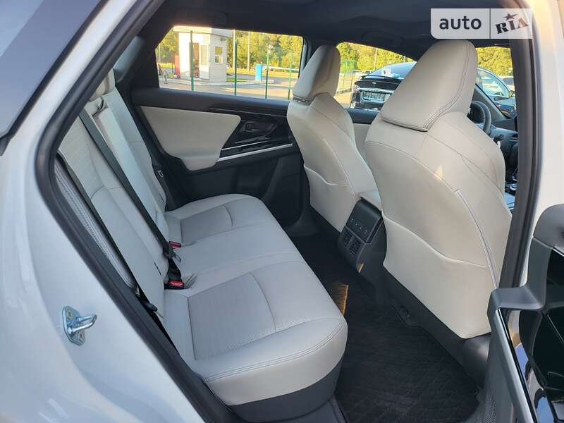 Позашляховик / Кросовер Toyota bZ4X 2023 в Києві