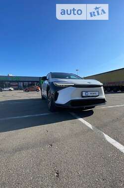 Позашляховик / Кросовер Toyota bZ4X 2023 в Києві