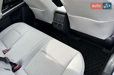 Внедорожник / Кроссовер Toyota bZ4X 2023 в 