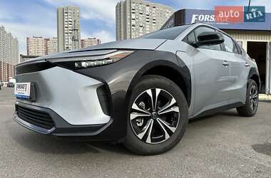 Внедорожник / Кроссовер Toyota bZ4X 2023 в 