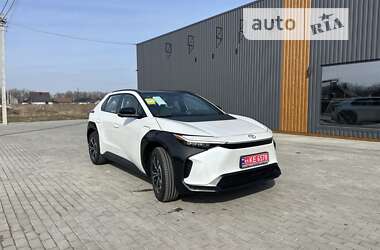 Внедорожник / Кроссовер Toyota bZ4X 2022 в Луцке