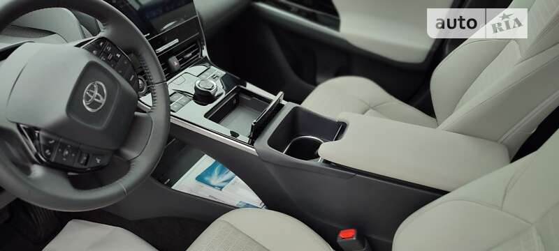 Внедорожник / Кроссовер Toyota bZ4X 2022 в Киеве