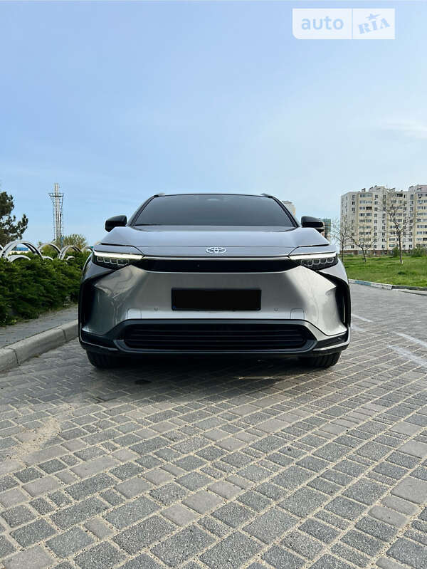 Внедорожник / Кроссовер Toyota bZ4X 2023 в Одессе