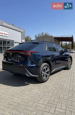 Внедорожник / Кроссовер Toyota bZ4X 2022 в 