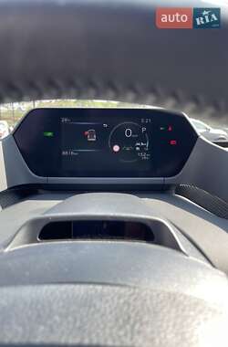 Внедорожник / Кроссовер Toyota bZ4X 2022 в 