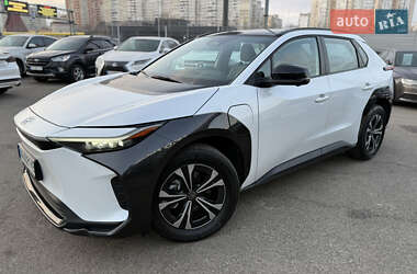 Внедорожник / Кроссовер Toyota bZ4X 2022 в 