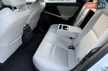 Внедорожник / Кроссовер Toyota bZ4X 2022 в 