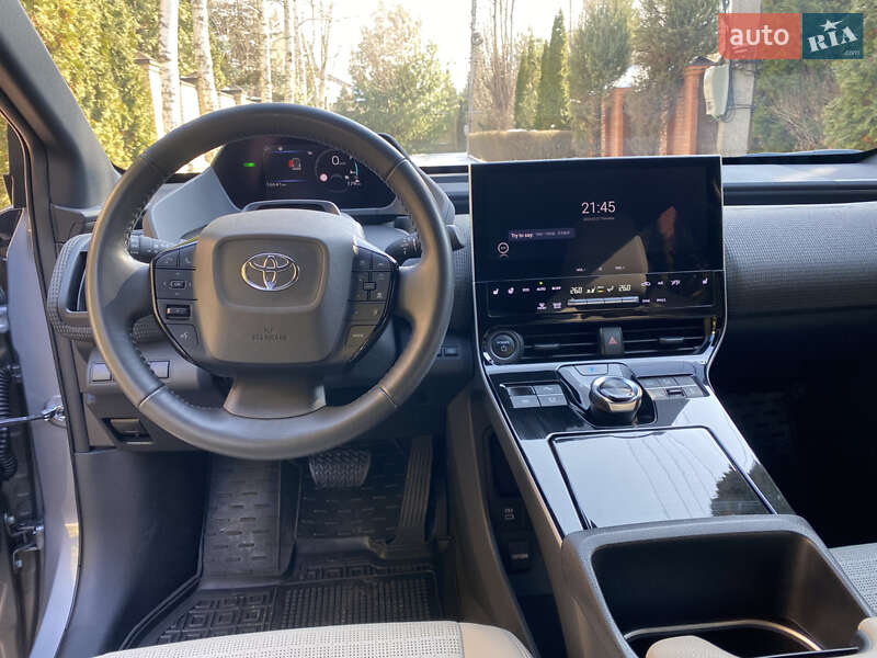 Позашляховик / Кросовер Toyota bZ4X 2022 в Харкові