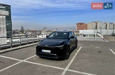 Внедорожник / Кроссовер Toyota bZ4X 2022 в 