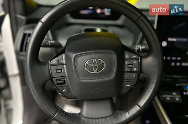 Внедорожник / Кроссовер Toyota bZ4X 2022 в 