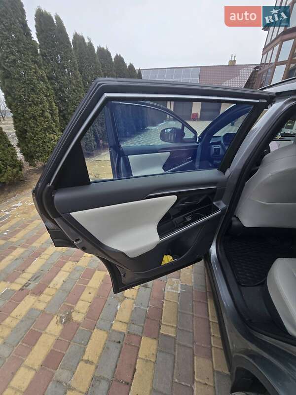 Внедорожник / Кроссовер Toyota bZ4X 2022 в Кропивницком