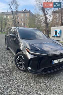 Внедорожник / Кроссовер Toyota bZ4X 2022 в Кривом Роге