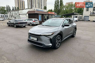 Внедорожник / Кроссовер Toyota bZ4X 2023 в 